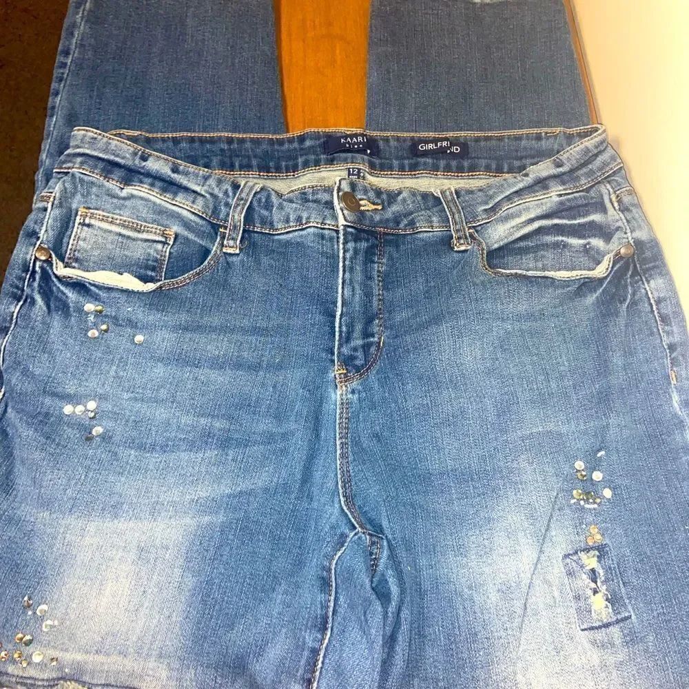 Karri blue distressed jeans size 12